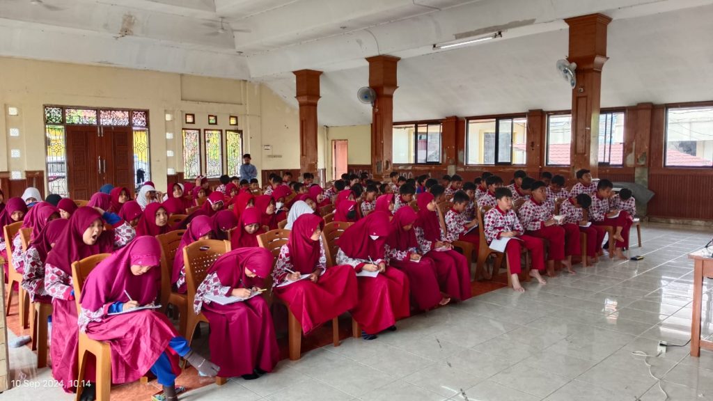 Kegiatan pembelajaran murid SDIT Al-Ummah