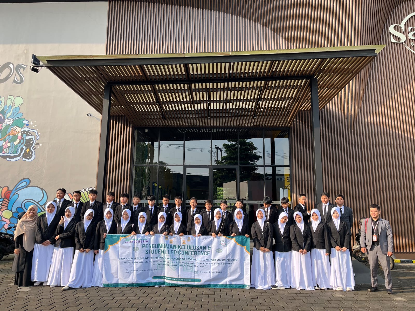 Murid SDIT Al-Ummah pada Student-Led Conference di SAMs Studio Cibadak