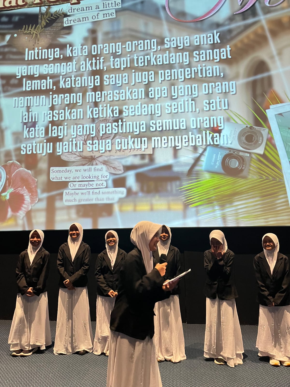 Murid SDIT Al-Ummah memimpin presentasi Student-Led Conference
